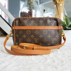 💕Authentic LV Crossbody Monogram